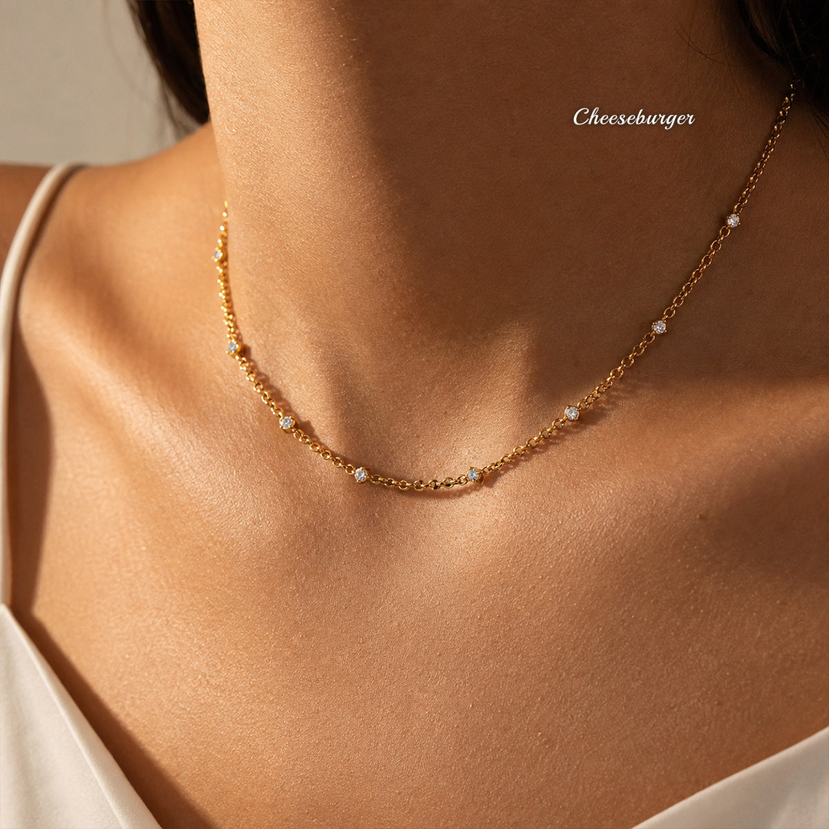 Simple Necklace with Zircon Inlay